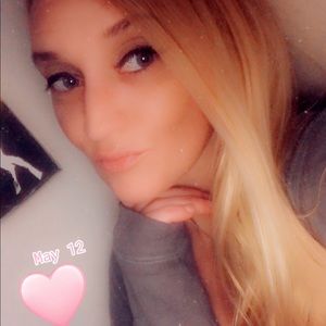 Hi, I’m Marlowe! I love coach,Michael Kors, Nike